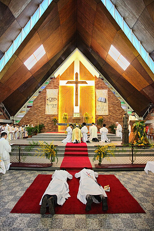 Catholic priests ordination