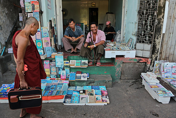 Yangon roadside bookshop