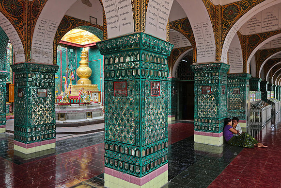 Mandalay hill young couple amongst arches
