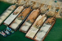 02 Barges offloading construction gravel-ARN_2262m