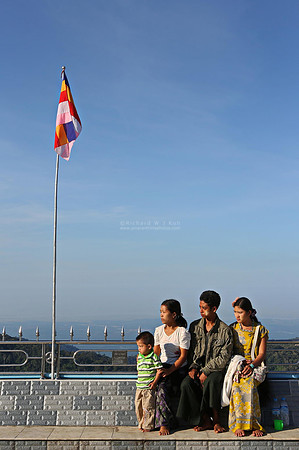 Kyaikhtiyo Full Moon Festival