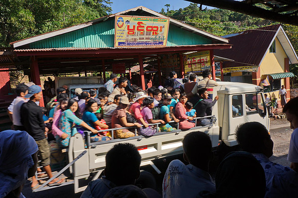 Kyaikhtiyo Full Moon Festival