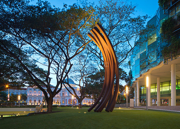 97.5° Arc x 8 sculpture by Bernar Venet at SMU Campus Green (_DSC2556)
