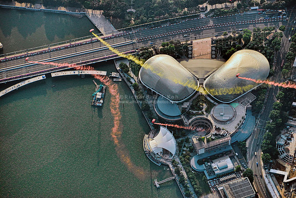 ARN_2900m-Red Lions Over Esplanade